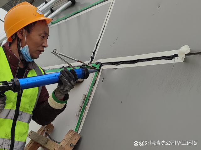 幕墻漏水反復(fù)修不好？專業(yè)公司解開三大癥結(jié)